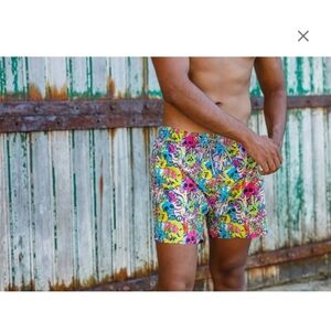 Boardies Skull Grillz swim trunks Size L